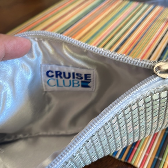 Cruise Club - Picture 2 of 2